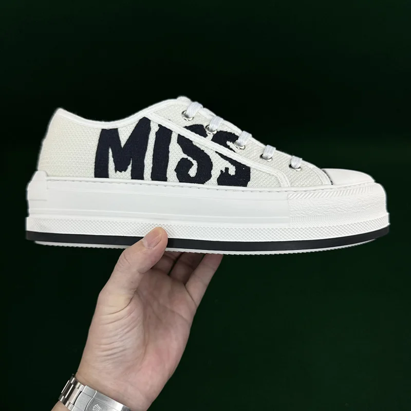 SJBOB Designer Canvas Shoes Sport Shoes For Women Best Quality Real Leather Ladies Sneakers Casual Fashion Luxury Running Shoes
SJBOB Designer Canvas Shoes Sport Shoes For Women Best Quality Real Leather Ladies Sneakers Casual Fashion Luxury Running Shoes