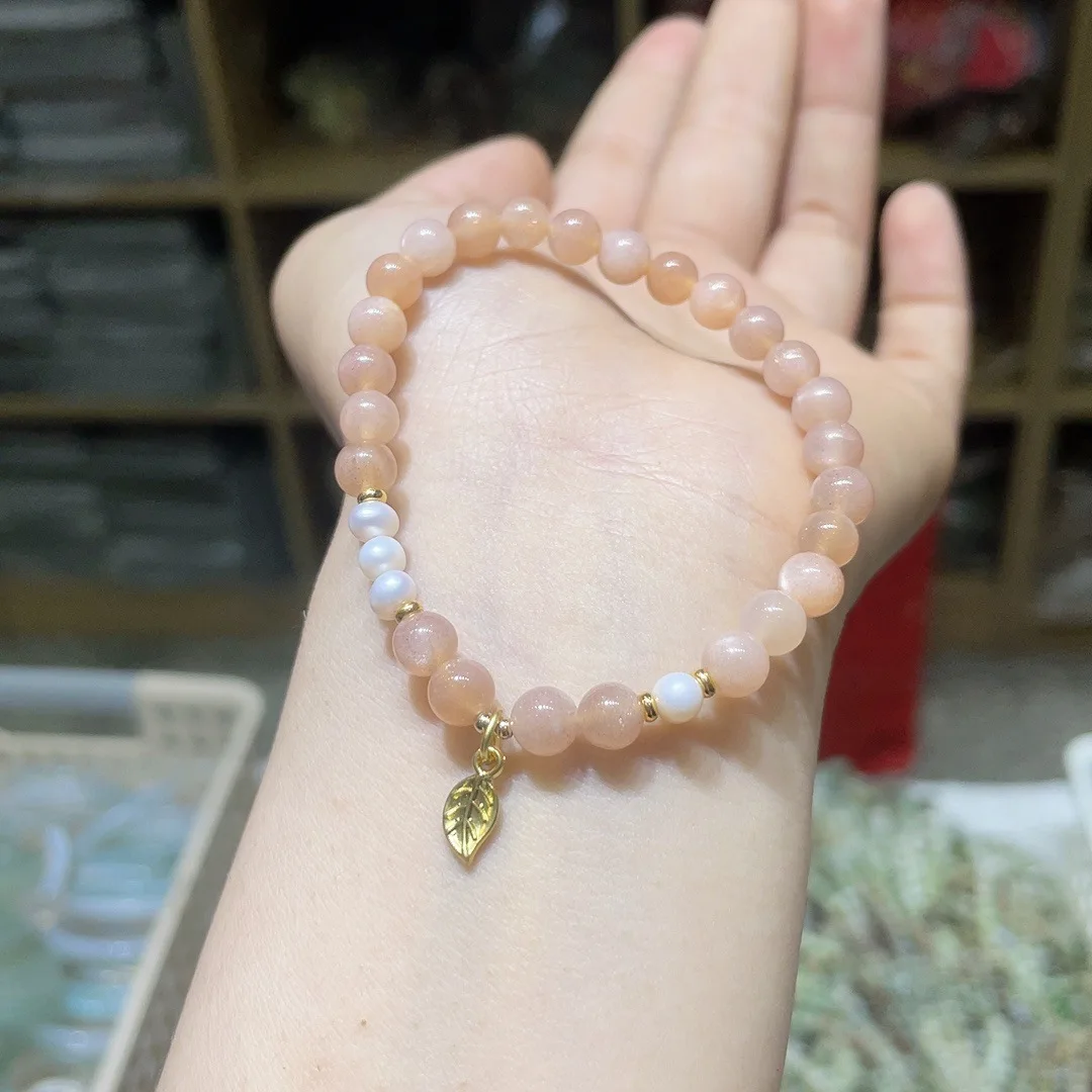 Sun Stone with Freshwater Pearl Leaf Bracelet Niche Fashion Versatile Women's High-end Bracelet Women's
Sun Stone with Freshwater Pearl Leaf Bracelet Niche Fashion Versatile Women's High-end Bracelet Women's
