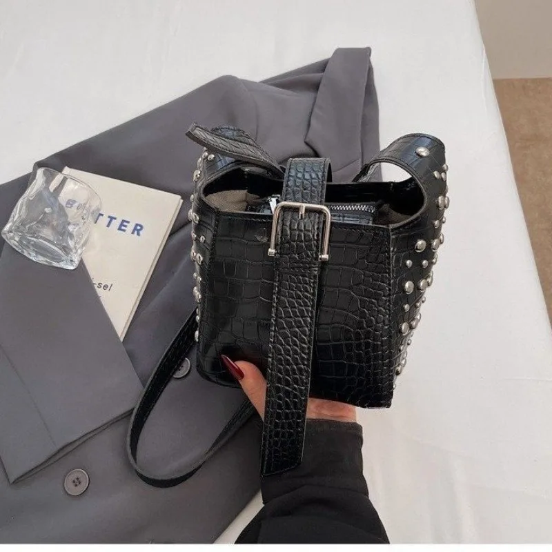 Casual Simple Diaper Bag Luxury Paris Designer Trendy Crossbody Purse Commuter Messenger Shopper Ladies Tote
Casual Simple Diaper Bag Luxury Paris Designer Trendy Crossbody Purse Commuter Messenger Shopper Ladies Tote