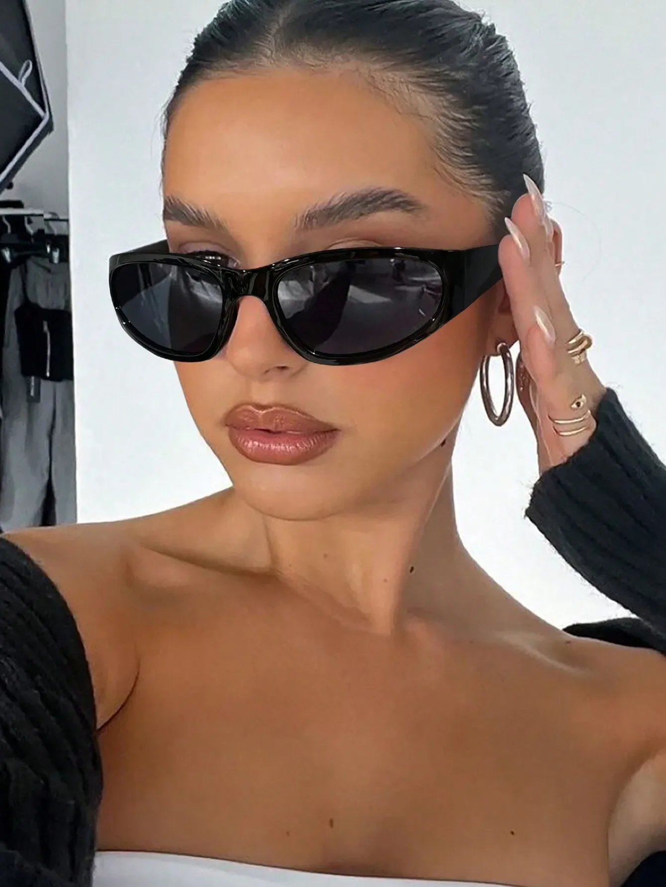 1 PC Women's Acrylic Wrap Shape Y2K Outdoor Cycling Fashion Glasses For Daily Outdoor Sports Use Beach Accessories For Women Glasses Shades Y2KFest Music Fest For Summer Beach Vacation,Outdoor,Travel Street Y2k Style Oversized Wrap Frame For Music Festiva
1 PC Women's Acrylic Wrap Shape Y2K Outdoor Cycling Fashion Glasses For Daily Outdoor Sports Use Beach Accessories For Women Glasses Shades Y2KFest Music Fest For Summer Beach Vacation,Outdoor,Travel Street Y2k Style Oversized Wrap Frame For Music Festiva
