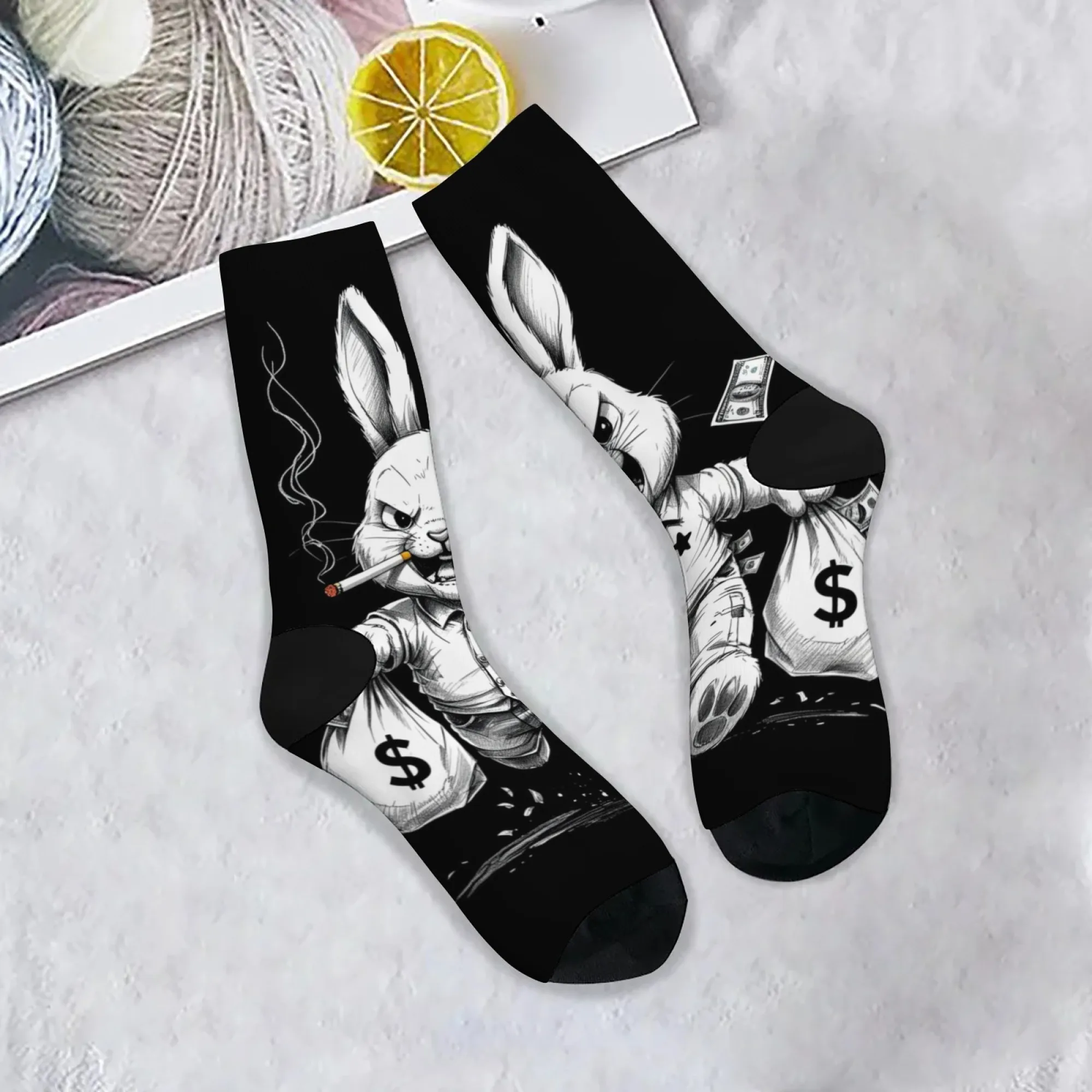 Носки Crazy Money Bunny Happy, новинка, забавные мужские носки в стиле Харадзюку, повседневные модные носки в стиле ретро, мягкие дышащие нескользящие носки
Носки Crazy Money Bunny Happy, новинка, забавные мужские носки в стиле Харадзюку, повседневные модные носки в стиле ретро, мягкие дышащие нескользящие носки