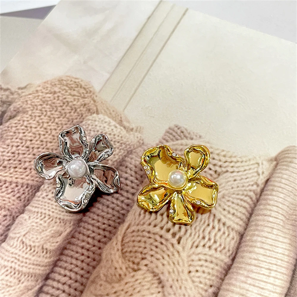 10pcs 24/34mm Pearl Rhinestone Flower Metal Buttons for Coats, Dresses - Gold/Silver Elegant Sewing Buttons, Women's Accessories
10pcs 24/34mm Pearl Rhinestone Flower Metal Buttons for Coats, Dresses - Gold/Silver Elegant Sewing Buttons, Women's Accessories