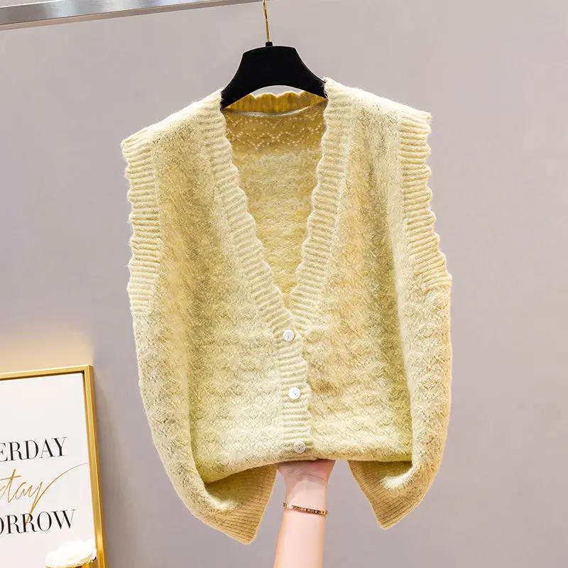 2022 Wave V-neck Knit Sleeveless Sweater Short Vest Loose Spring Coat Tops Waistcoat Lady Top Cloth for Women girl Yellow
2022 Wave V-neck Knit Sleeveless Sweater Short Vest Loose Spring Coat Tops Waistcoat Lady Top Cloth for Women girl Yellow