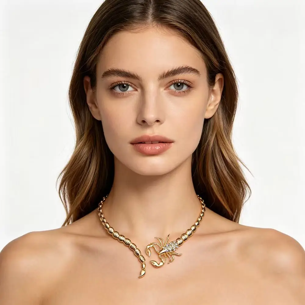 Gothic Gold Scorpion Collar Necklace Crystal Rhinestone Insect Personality Collar Punk Rock Club Party Jewelry
Gothic Gold Scorpion Collar Necklace Crystal Rhinestone Insect Personality Collar Punk Rock Club Party Jewelry