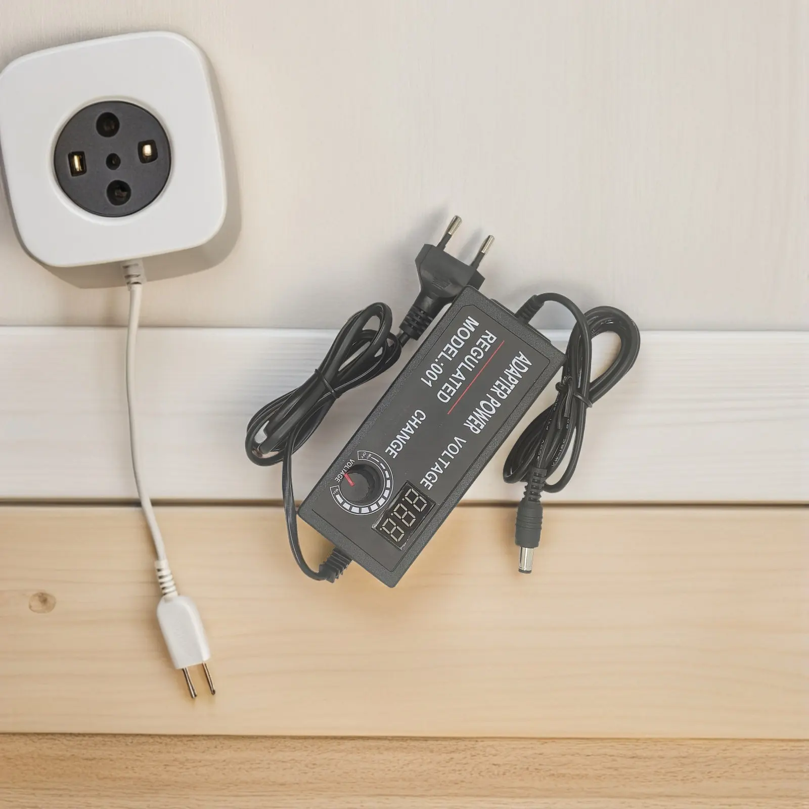 Универсальный адаптер питания для светодиодных лент с регулируемым напряжением, профессиональный блок питания для дисплеев и радиоустройств
Универсальный адаптер питания для светодиодных лент с регулируемым напряжением, профессиональный блок питания для дисплеев и радиоустройств