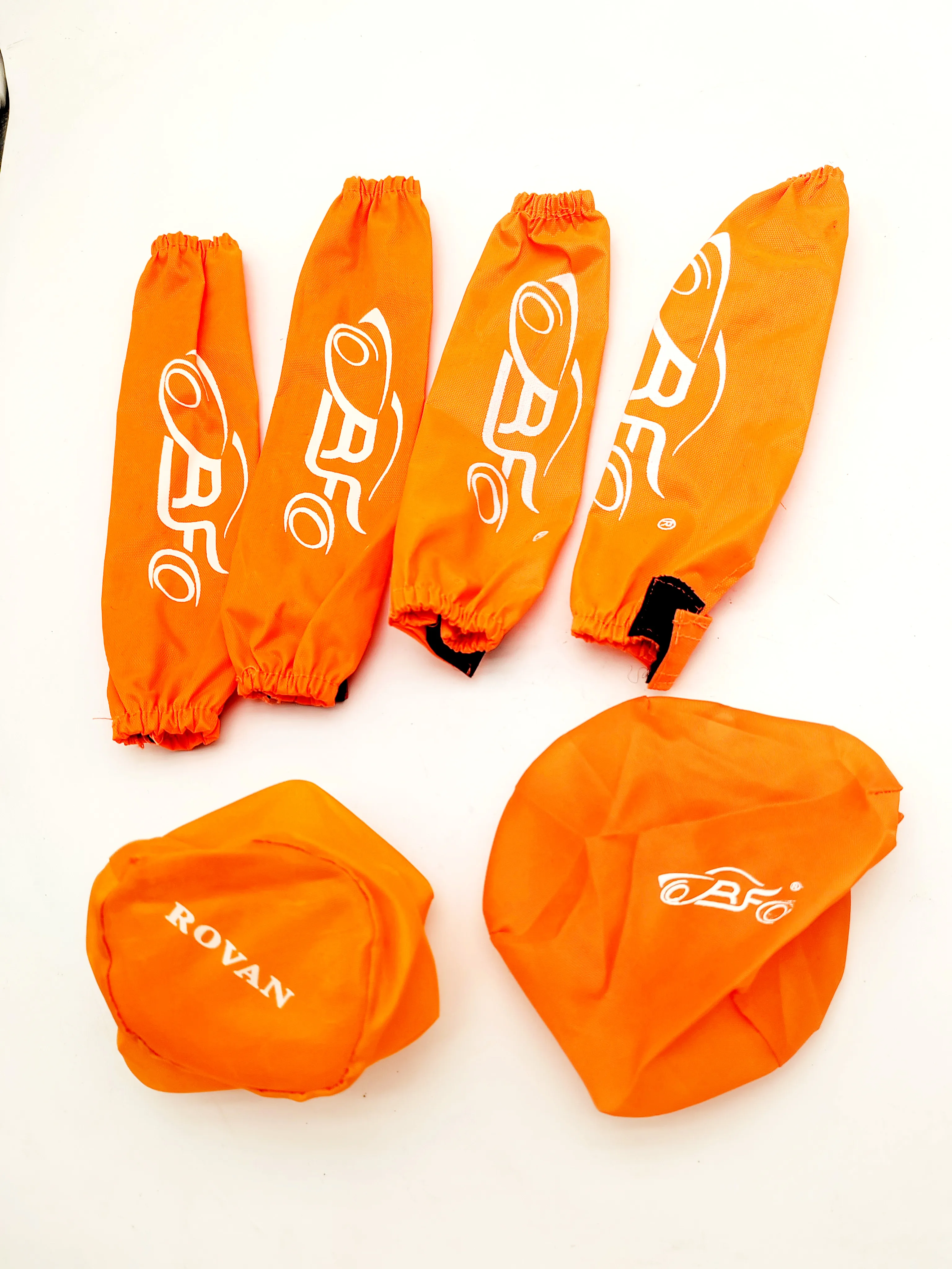 Комплект пылезащитных чехлов для амортизатора, воздушного фильтра и стартера
Комплект пылезащитных чехлов для амортизатора, воздушного фильтра и стартера