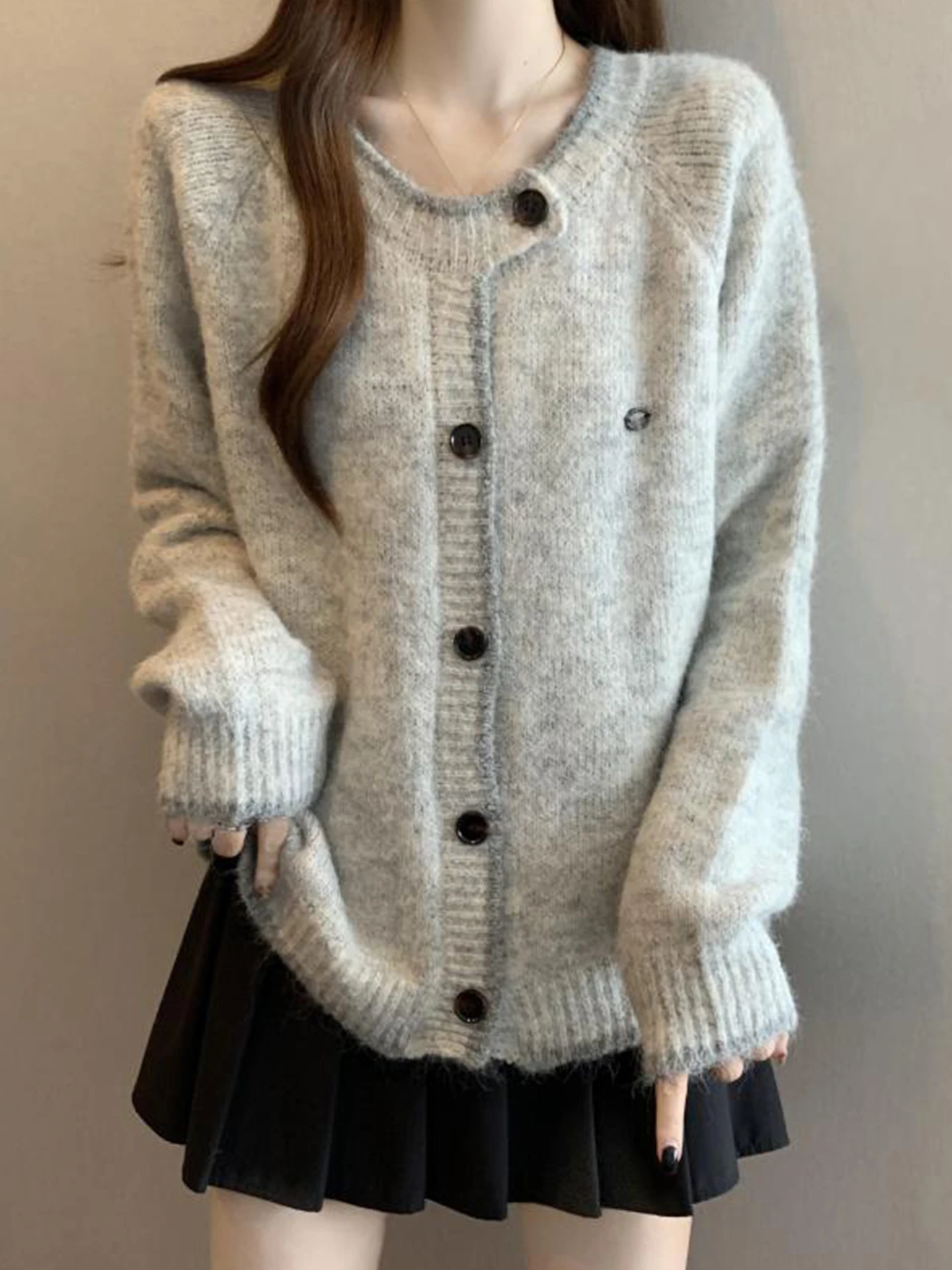 Korean Sle round Ne Long Sve Knitted Open Cardigan Women's Autumn Winter plus Size Lazy High End Feel Match Sweater Coat
Korean Sle round Ne Long Sve Knitted Open Cardigan Women's Autumn Winter plus Size Lazy High End Feel Match Sweater Coat