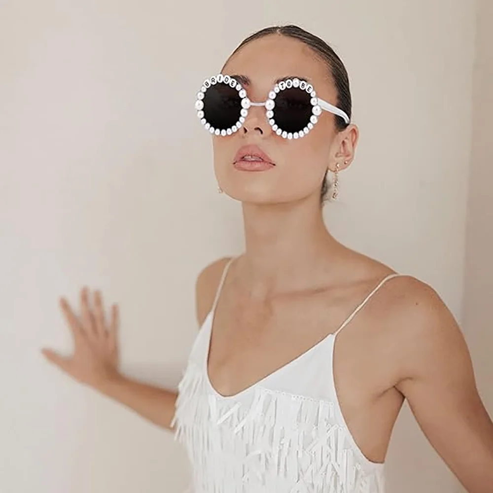 wedding Bride Sunglasses For Bachelorette Bride To Be bridal shower For Accessories Favors party home decoration supplies gift
wedding Bride Sunglasses For Bachelorette Bride To Be bridal shower For Accessories Favors party home decoration supplies gift