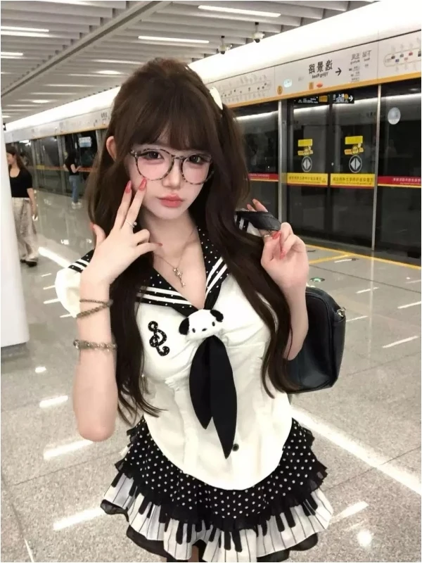 Korean Style Preppy Polka Dot Top And Piano Print Skirt Two Piece Set Short Sleeve Navy Collar Cute Design Summer Fashion
Korean Style Preppy Polka Dot Top And Piano Print Skirt Two Piece Set Short Sleeve Navy Collar Cute Design Summer Fashion