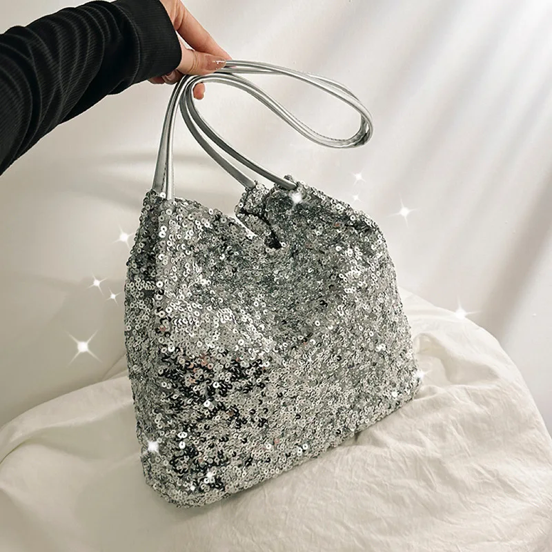 New Fashion Glitter Sequins Shoulder Bucket Bag for Women High Appearance Woven Chain Casual Slouchy Underarm Tote Bag
New Fashion Glitter Sequins Shoulder Bucket Bag for Women High Appearance Woven Chain Casual Slouchy Underarm Tote Bag