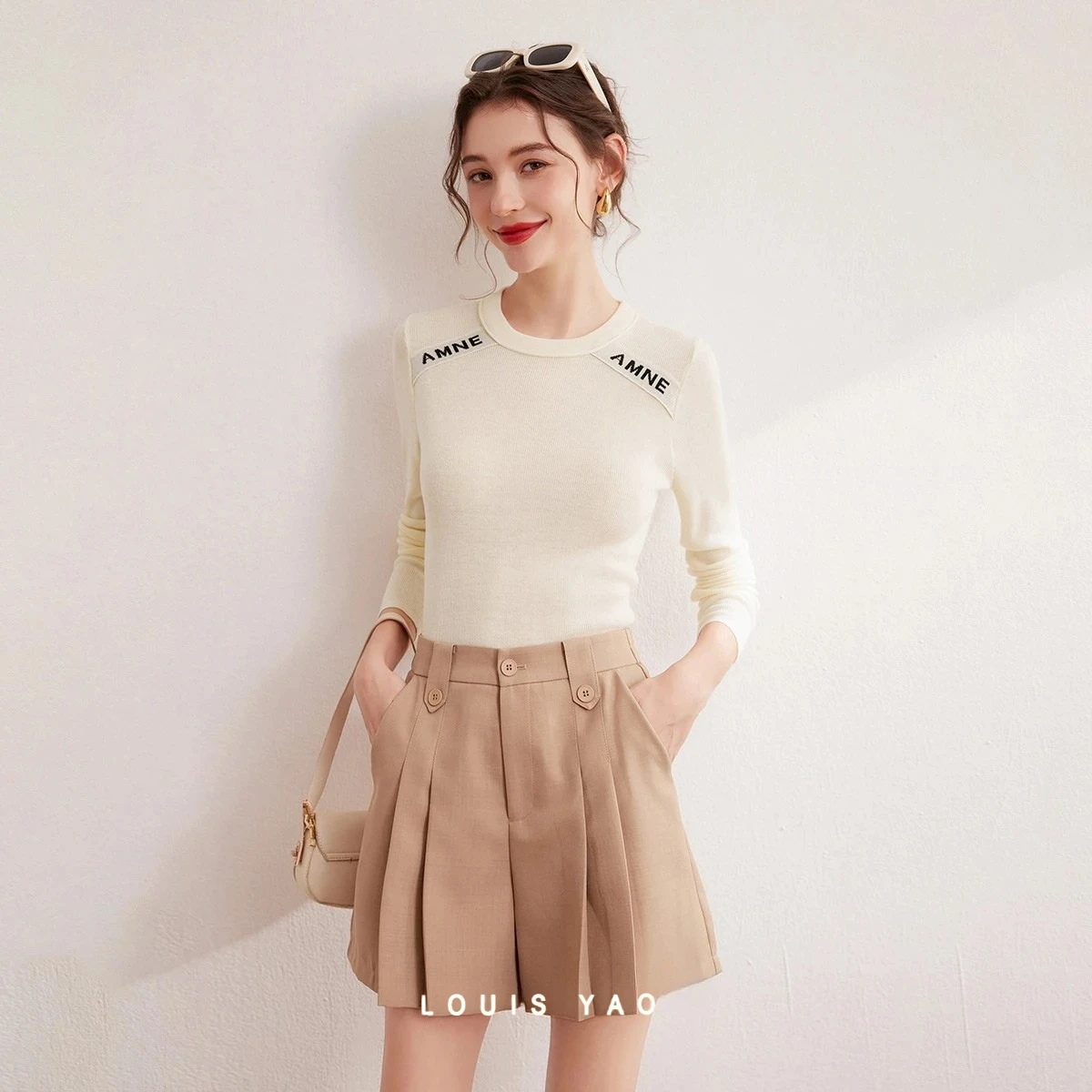 LOUIS YAO Long-Sleeve Knitted Sweater 2026 Spring/Autumn Letter Print Top Fashionable Slim-Fit Wool-Blend Women's Knit T-Shirt
LOUIS YAO Long-Sleeve Knitted Sweater 2026 Spring/Autumn Letter Print Top Fashionable Slim-Fit Wool-Blend Women's Knit T-Shirt