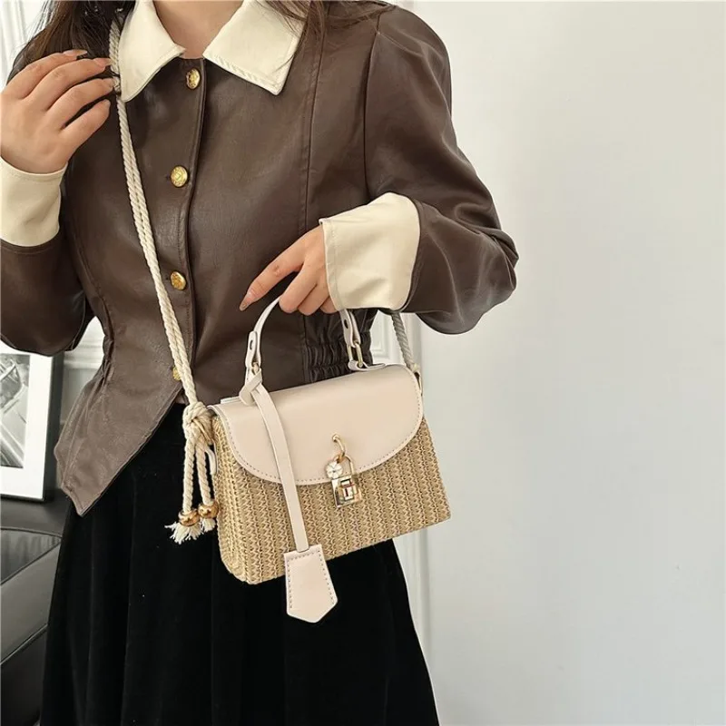 Classic Vintage Leather Women Handbag High End Elegant Fashion Crossbody Messenger Tote Bag
Classic Vintage Leather Women Handbag High End Elegant Fashion Crossbody Messenger Tote Bag