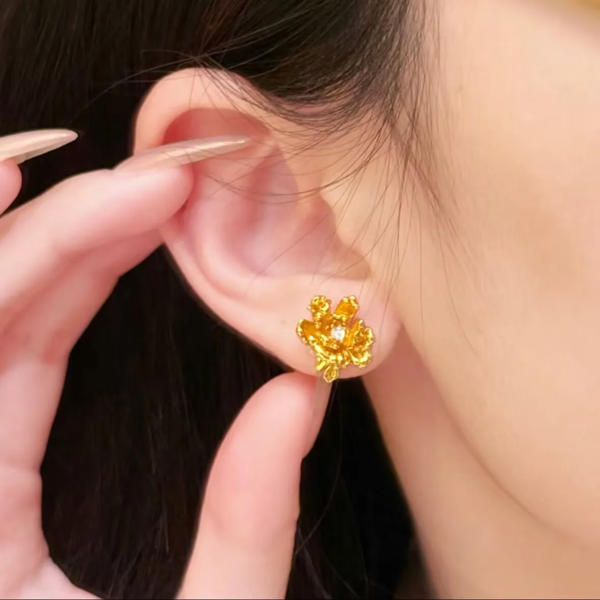 Pure 14K Gold Color Peony Flower Stud Earring for Women Bride Wedding Engagement Fine Jewelry Earring Gifts
Pure 14K Gold Color Peony Flower Stud Earring for Women Bride Wedding Engagement Fine Jewelry Earring Gifts