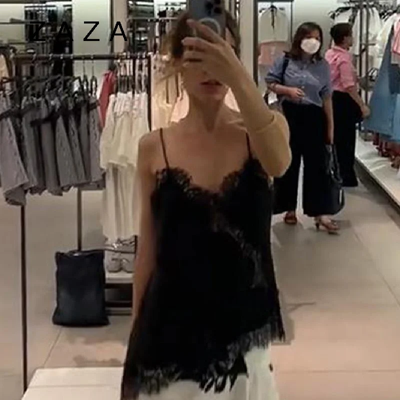 Summer Women Halter Top Satin Lace Spliced Tank Backless Deep Neck Sexy Vest Irregular Hem Vestidos 2025 Lady Vacation Sexy Tops
Summer Women Halter Top Satin Lace Spliced Tank Backless Deep Neck Sexy Vest Irregular Hem Vestidos 2025 Lady Vacation Sexy Tops