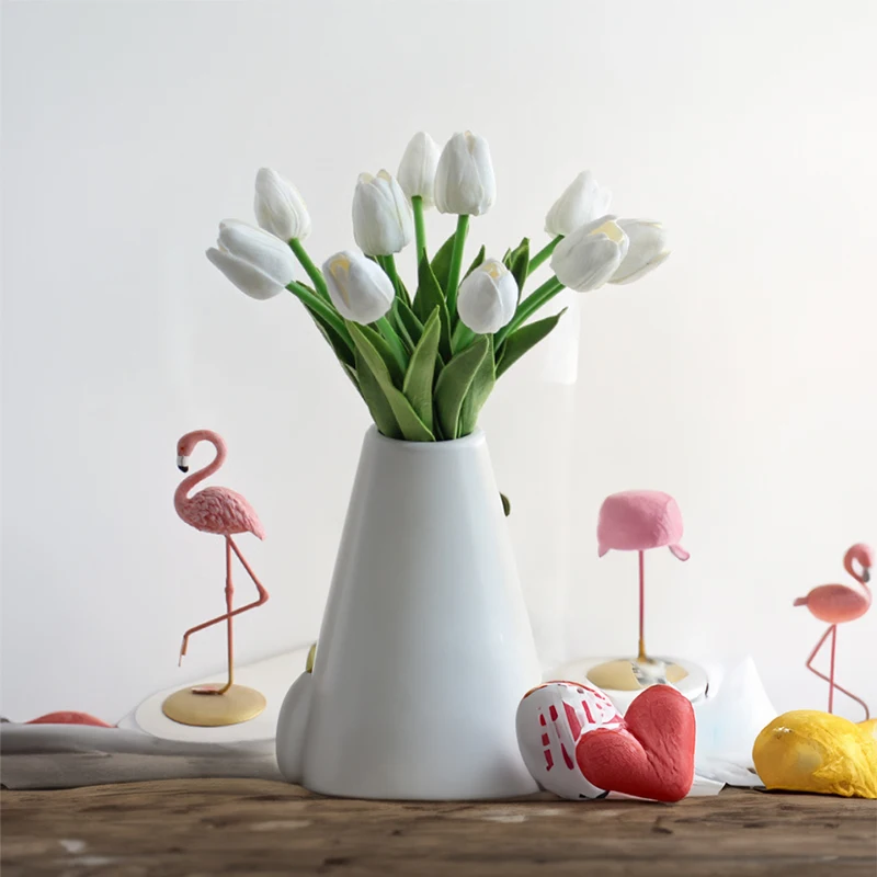 9pcs Artificial Flower Tulip Real Touch Artificial Bouquet PU Fake Flower for Wedding Decoration Flowers Home Garden Decor Tools
9pcs Artificial Flower Tulip Real Touch Artificial Bouquet PU Fake Flower for Wedding Decoration Flowers Home Garden Decor Tools