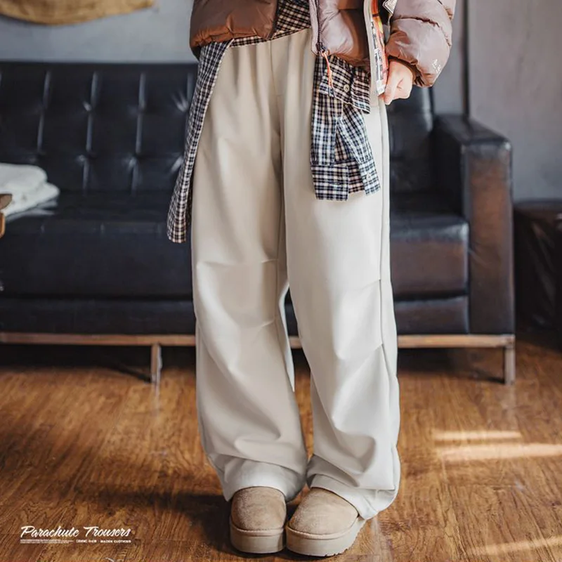 Maden Women's Warm Fleece-Lined Elastic Waist Cargo Pants Straight Wide-Leg Trousers Casual Ruched Design for Autumn and Winter
Maden Women's Warm Fleece-Lined Elastic Waist Cargo Pants Straight Wide-Leg Trousers Casual Ruched Design for Autumn and Winter