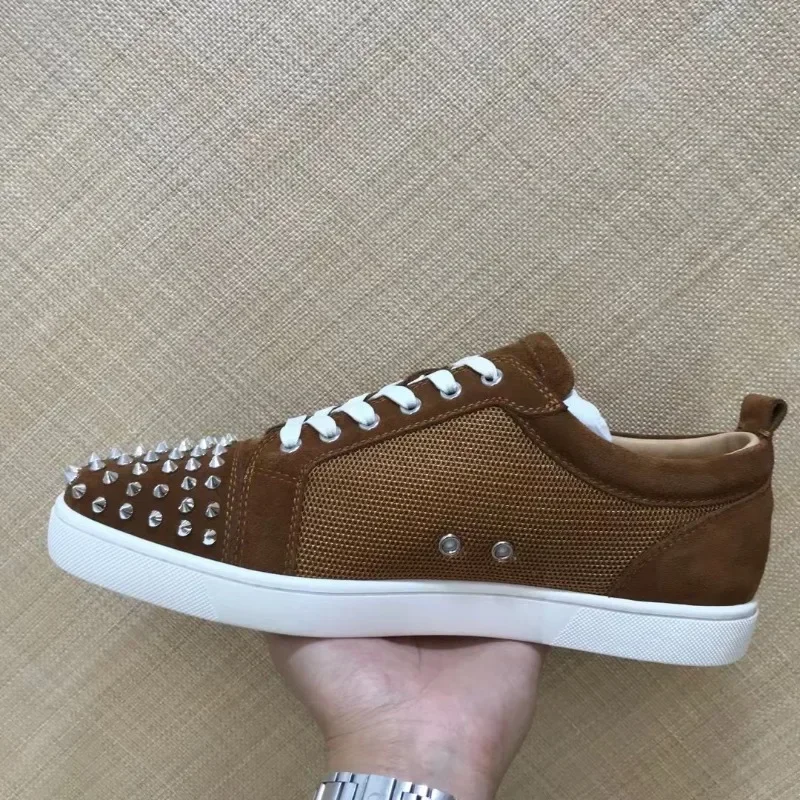 Low Top Red Bottom Shoes For Men Luxury Brand High Trainers Driving Spiked Bar Silver Rivets Toecap Brown Suede Genuine Leather
Low Top Red Bottom Shoes For Men Luxury Brand High Trainers Driving Spiked Bar Silver Rivets Toecap Brown Suede Genuine Leather