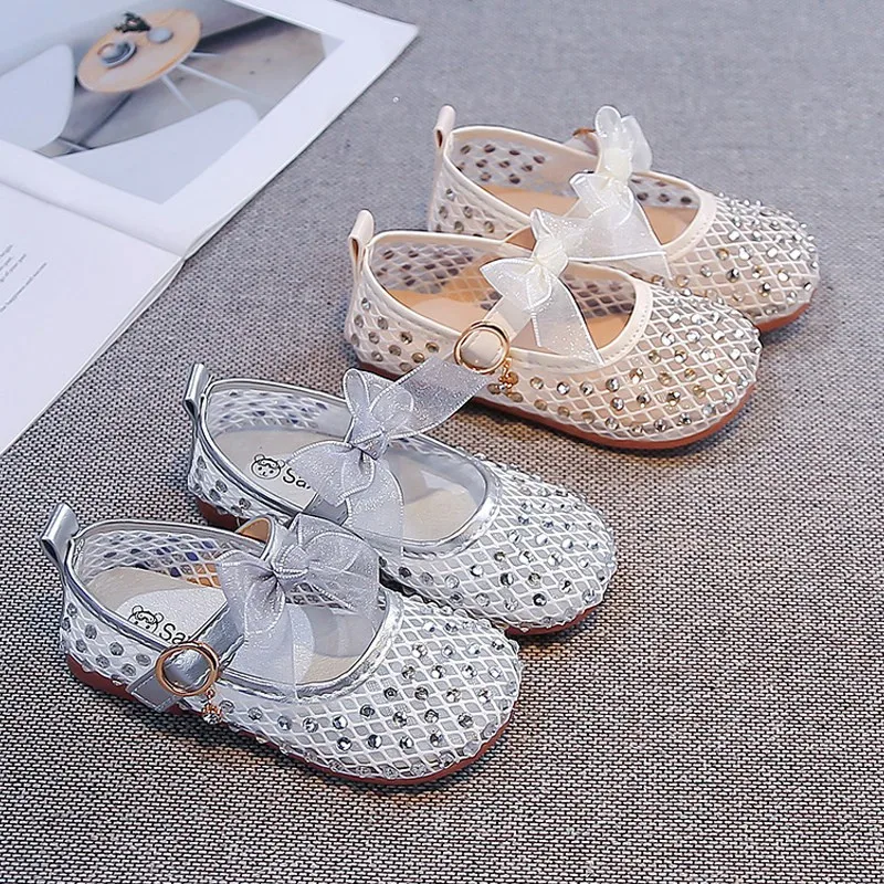 Kids'Casual Shoes Girls Mesh Summer Fashion Bow Hollowed-out Flat Bottom Breathable Soft Bottom Silver White Size 23-34
Kids'Casual Shoes Girls Mesh Summer Fashion Bow Hollowed-out Flat Bottom Breathable Soft Bottom Silver White Size 23-34