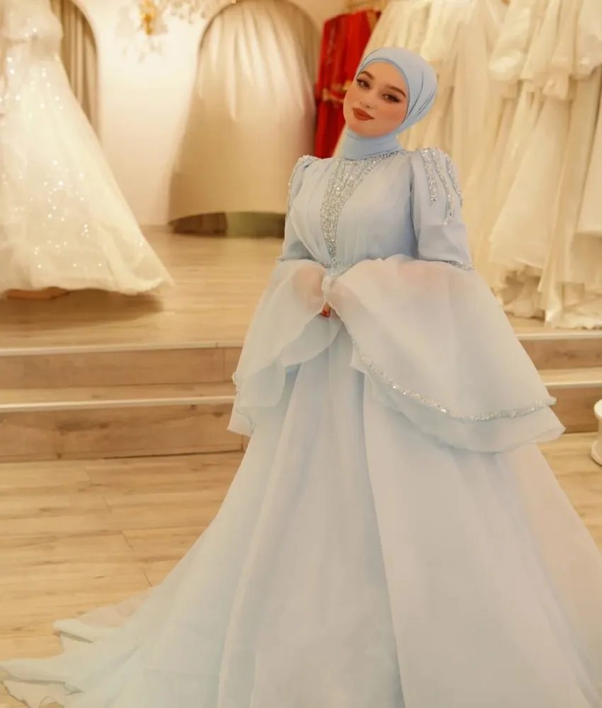 Customized Graceful Chiffon A-Line Sequined Crystal Tiered Evening Dress Delicate Long Sleeves O-neck Floor Length Party Gowns
Customized Graceful Chiffon A-Line Sequined Crystal Tiered Evening Dress Delicate Long Sleeves O-neck Floor Length Party Gowns