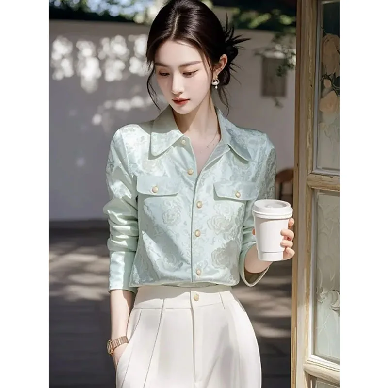 Женская блузка с длинным рукавом и жаккардовым узором на лацканах, новинка 2026 года, высококачественная осенняя модная женская рубашка с длинным рукавом, топ
Женская блузка с длинным рукавом и жаккардовым узором на лацканах, новинка 2026 года, высококачественная осенняя модная женская рубашка с длинным рукавом, топ