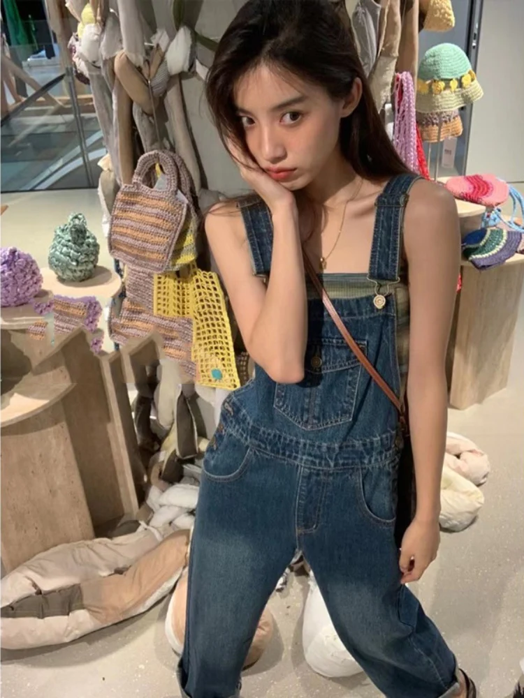 Cowboy overalls women's summer 2025 new design sense loose fit small Korean version wide leg straight leg jumpsuit
Cowboy overalls women's summer 2025 new design sense loose fit small Korean version wide leg straight leg jumpsuit