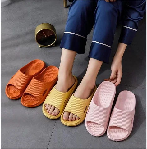 Comfortable Indoor Bathroom Non-Slip Slippers, Women's Slippers
