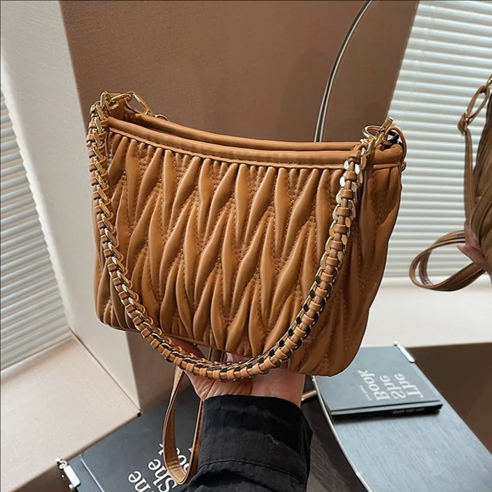 2025 Autumn New Trendy Tote Simple and Stylish Designer Luxury Bag for Women Casual Shoulder Crossbody Bag
2025 Autumn New Trendy Tote Simple and Stylish Designer Luxury Bag for Women Casual Shoulder Crossbody Bag