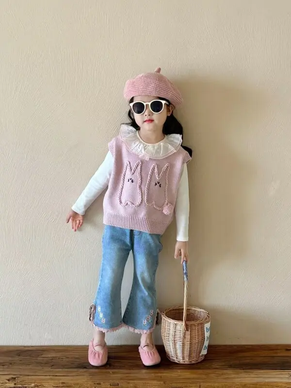 Children's Clothing Sets Pink Sweater Vest + T-shirt+ Denim Wide-leg Pants 3pcs Girls Clothes 2 To 6 Years Baby Girl Clothes
Children's Clothing Sets Pink Sweater Vest + T-shirt+ Denim Wide-leg Pants 3pcs Girls Clothes 2 To 6 Years Baby Girl Clothes