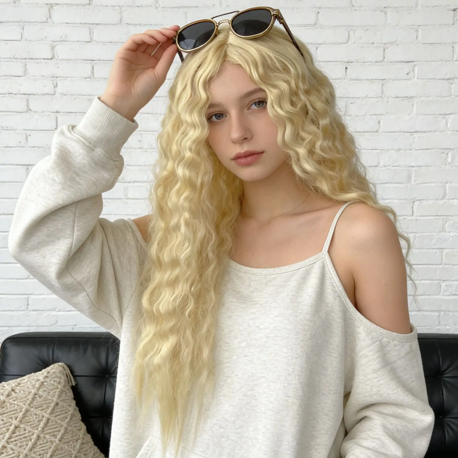 European and American girls fashion corn beard long hair chemical fiber fake hair simulation hair full head cover synthetic wigs
European and American girls fashion corn beard long hair chemical fiber fake hair simulation hair full head cover synthetic wigs