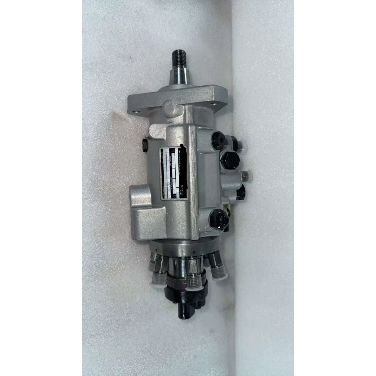 High Quality Fuel Injection Pump DE2635-6237 RE557897
High Quality Fuel Injection Pump DE2635-6237 RE557897