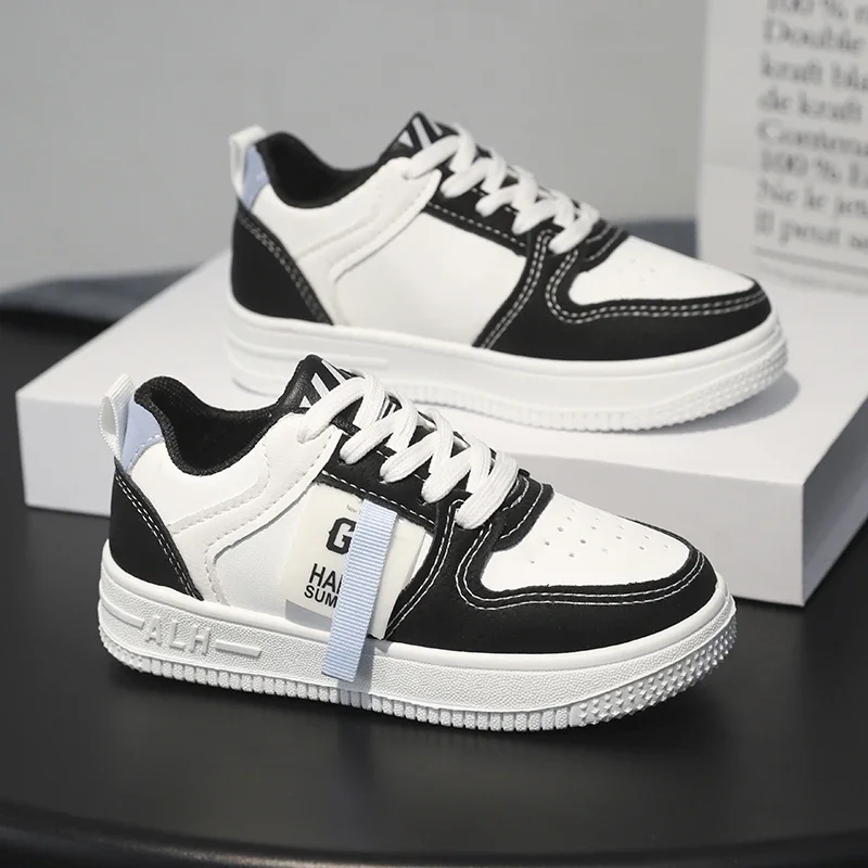 Spring new children's casual sports shoes, outdoor running student shoes, comfortable, non-slip and breathable
Spring new children's casual sports shoes, outdoor running student shoes, comfortable, non-slip and breathable