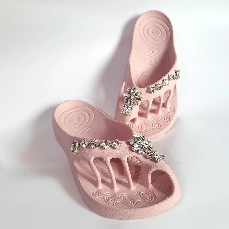 Man/Women's Hollow Out Floral Rhinestone Platform Slides EVA Soft Slip on Non Slip Indoor Outdoor Summer Casual Footwear Gift
Man/Women's Hollow Out Floral Rhinestone Platform Slides EVA Soft Slip on Non Slip Indoor Outdoor Summer Casual Footwear Gift