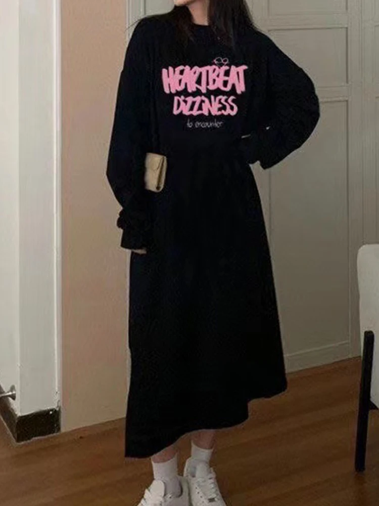 Black Sweatshirt Dress Women Autumn Winter Long Sleeve Pullover Dress Female Korean Fashion Letter Print Casual Long Dresses
Black Sweatshirt Dress Women Autumn Winter Long Sleeve Pullover Dress Female Korean Fashion Letter Print Casual Long Dresses