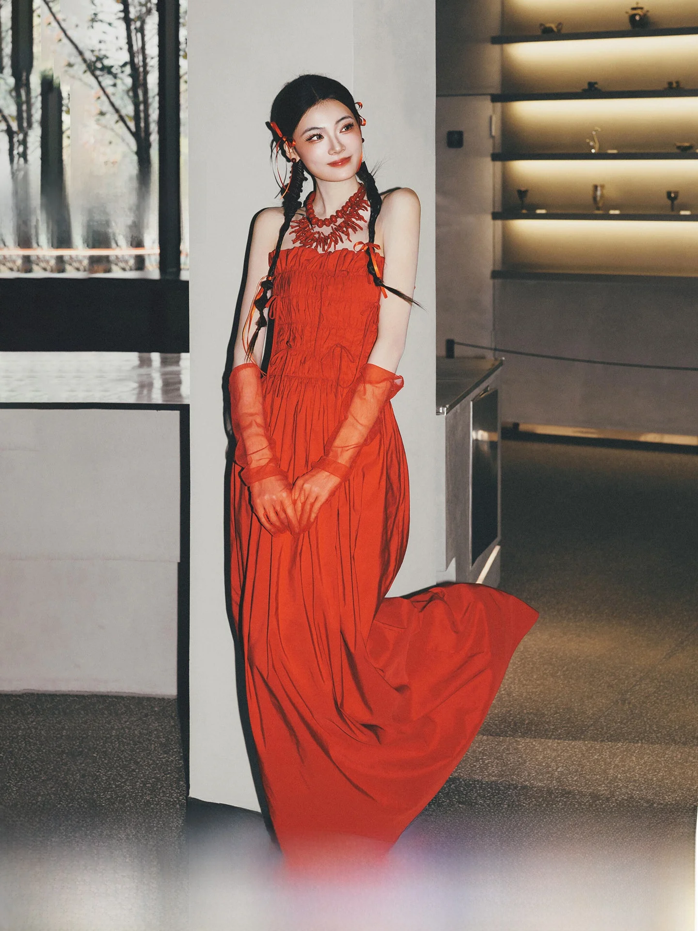 Red Bridal Gown Wedding Celebration Short Sleeve Long Dress for Women Vintage Style Zipper Backless Ceremony Dress
Red Bridal Gown Wedding Celebration Short Sleeve Long Dress for Women Vintage Style Zipper Backless Ceremony Dress
