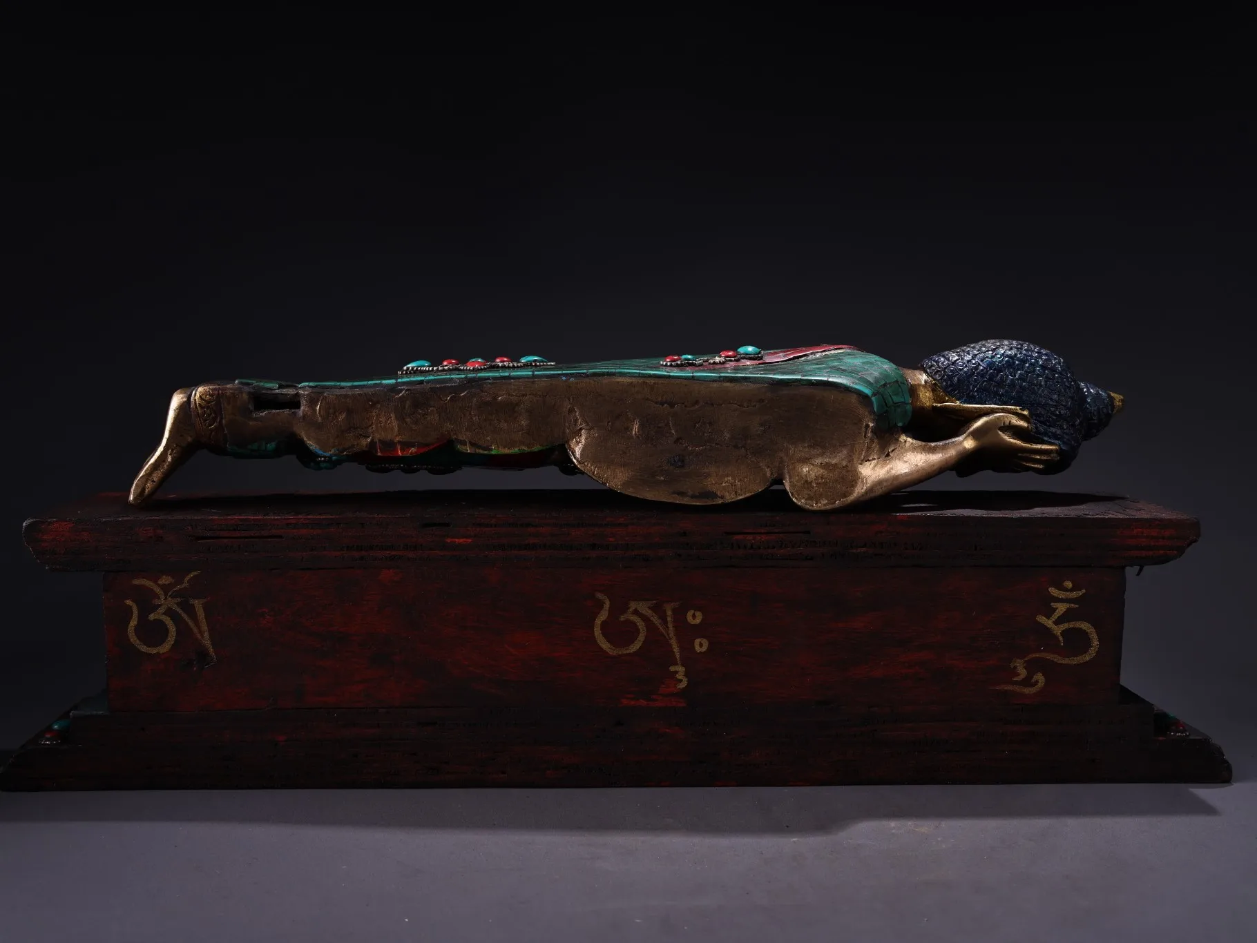 15"Tibetan Temple Collection Old Bronze Outline in gold Mosaic Gem Turquoise Sleeping Shakyamuni Buddha Meditation Buddha
15"Tibetan Temple Collection Old Bronze Outline in gold Mosaic Gem Turquoise Sleeping Shakyamuni Buddha Meditation Buddha