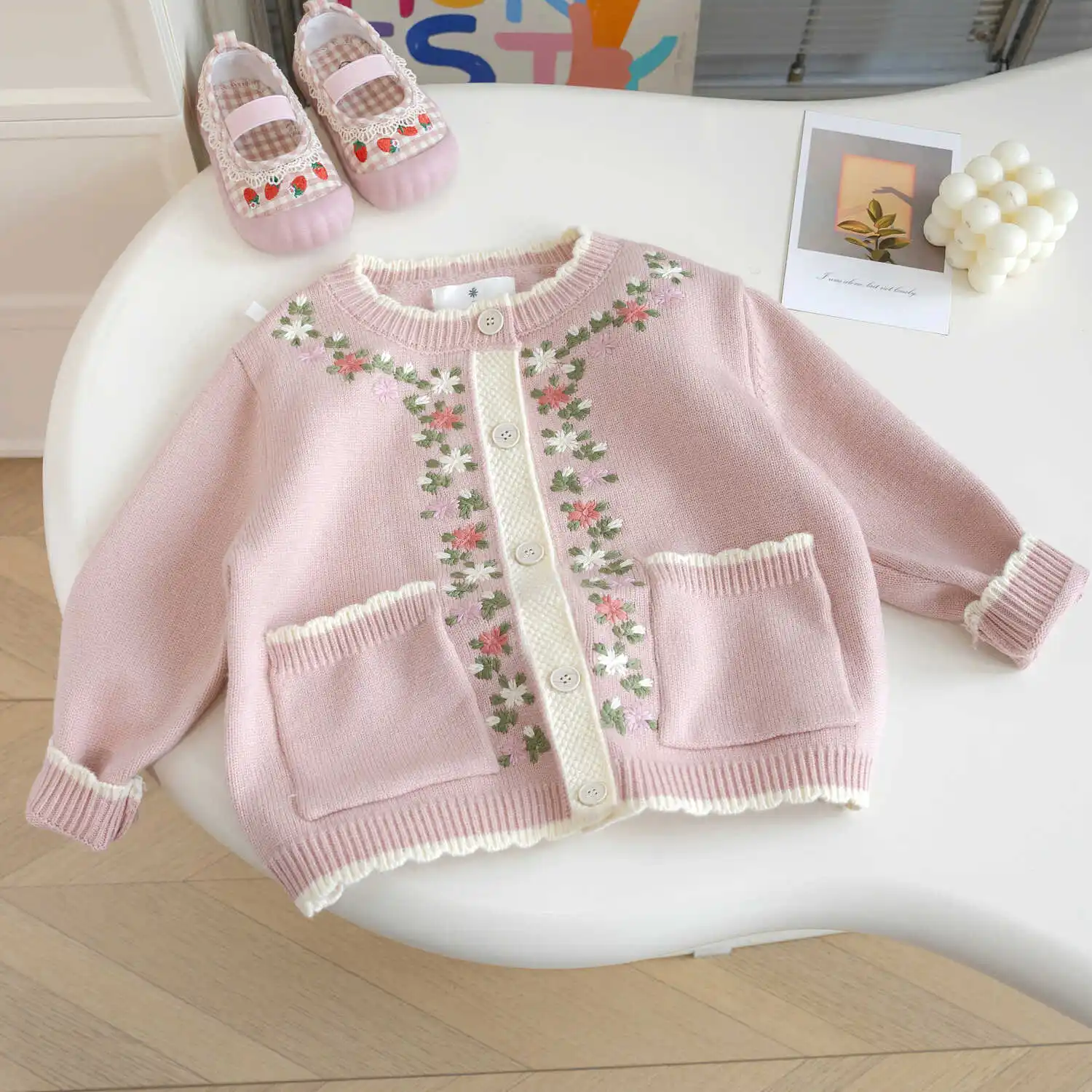 Baby Girls Sweater Flower Cute Embroidery Spliced Sweet Knitted Cardigan 2024 Autumn New Style Childrens Sweater Coats
Baby Girls Sweater Flower Cute Embroidery Spliced Sweet Knitted Cardigan 2024 Autumn New Style Childrens Sweater Coats