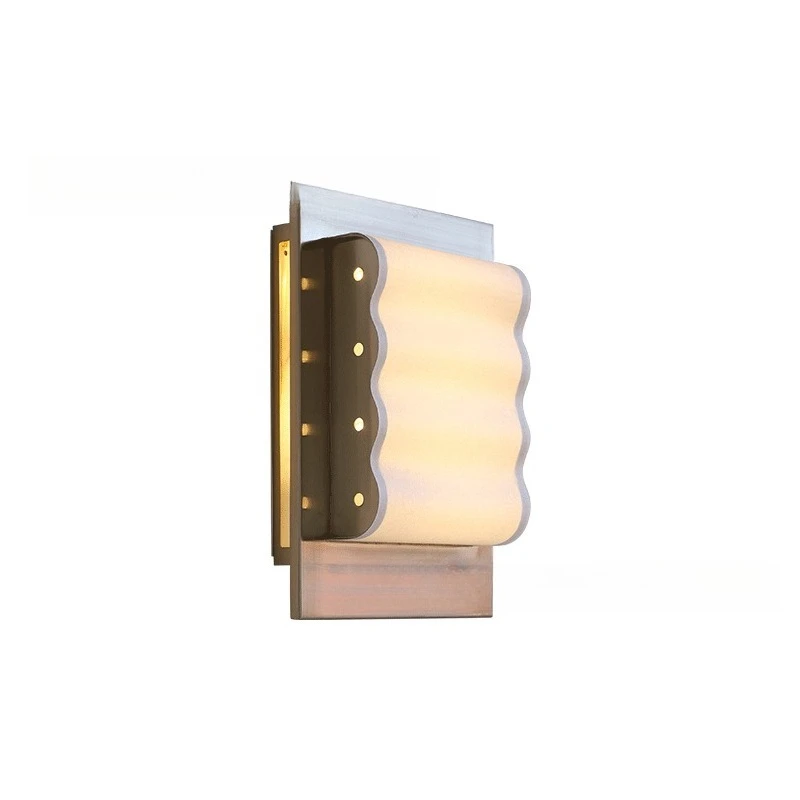 Medieval lamp French retro living room master bedroom bedside wall lamp
Medieval lamp French retro living room master bedroom bedside wall lamp