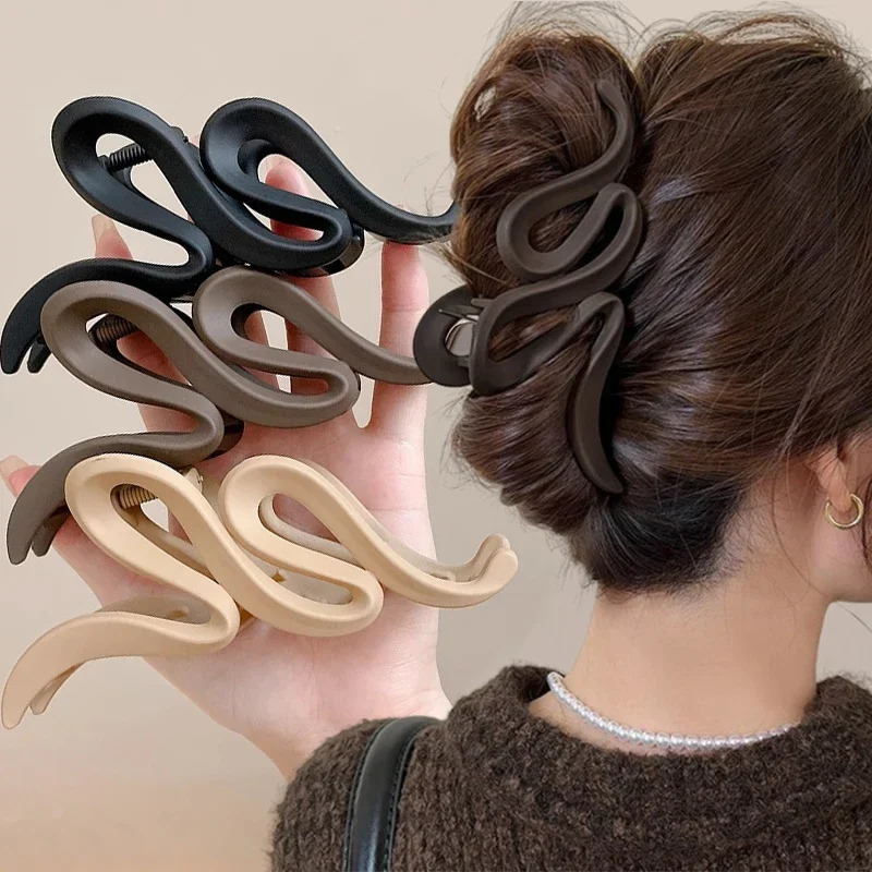 13cm Acrylic Hair Clips For Women Hairpin Matte Wave Hair Claw Clip Hair Accessories Girls Headwear 4 Colors New
13cm Acrylic Hair Clips For Women Hairpin Matte Wave Hair Claw Clip Hair Accessories Girls Headwear 4 Colors New