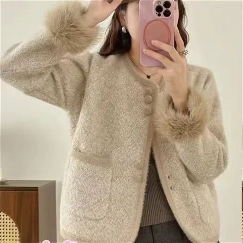 Cardigan for Women Woman Clothes High-grade Small Fragrance Coat Women's Autumn and Winter Outside the Cardigan Coat Outside
Cardigan for Women Woman Clothes High-grade Small Fragrance Coat Women's Autumn and Winter Outside the Cardigan Coat Outside