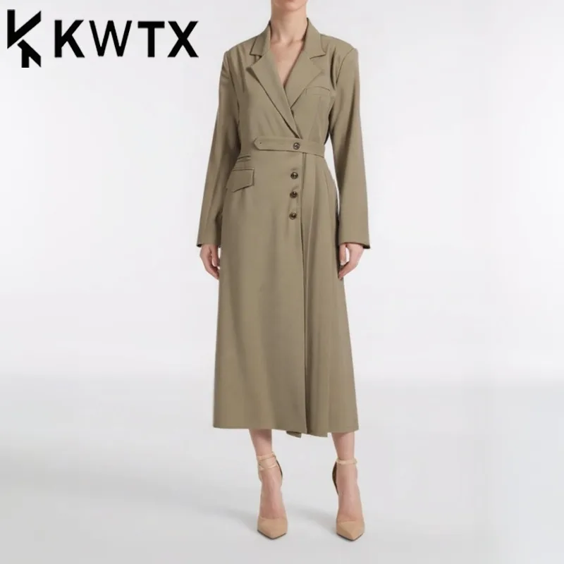 KWTX 2025 Новый женский плащ весна-лето однотонный повседневный лацкан с боковыми пуговицами и поясом на талии элегантное роскошное дизайнерское пальто
KWTX 2025 Новый женский плащ весна-лето однотонный повседневный лацкан с боковыми пуговицами и поясом на талии элегантное роскошное дизайнерское пальто