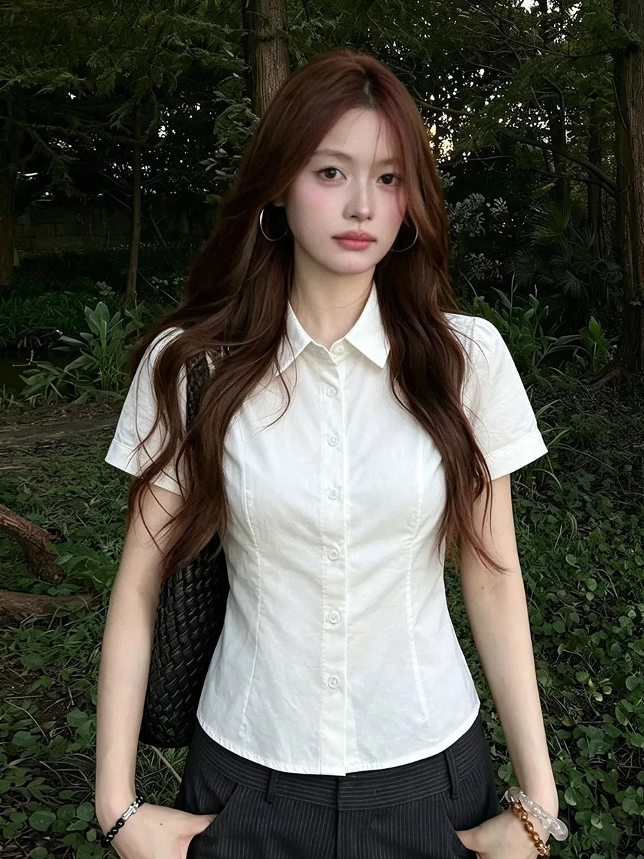 White Waist-Cinching Short Shirt Women's Fashion College Style Unique Design Sensation Summer New Arrival Polyester Fiber
White Waist-Cinching Short Shirt Women's Fashion College Style Unique Design Sensation Summer New Arrival Polyester Fiber
