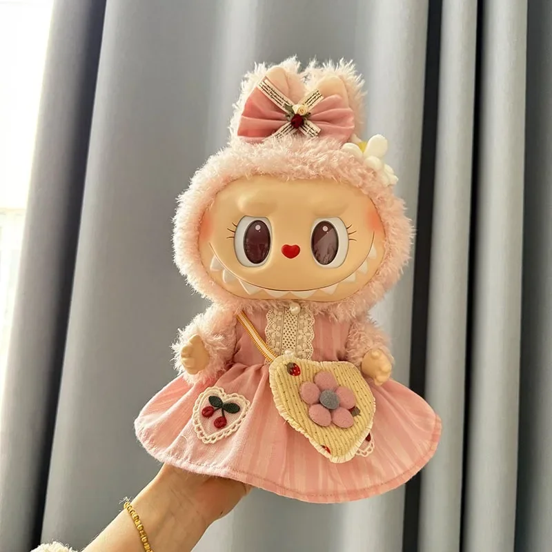 Наряд Labubu: комплект свитера и платья JK — модная и милая Labubu Ropa для виниловых кукол диаметром 17 см.
Наряд Labubu: комплект свитера и платья JK — модная и милая Labubu Ropa для виниловых кукол диаметром 17 см.