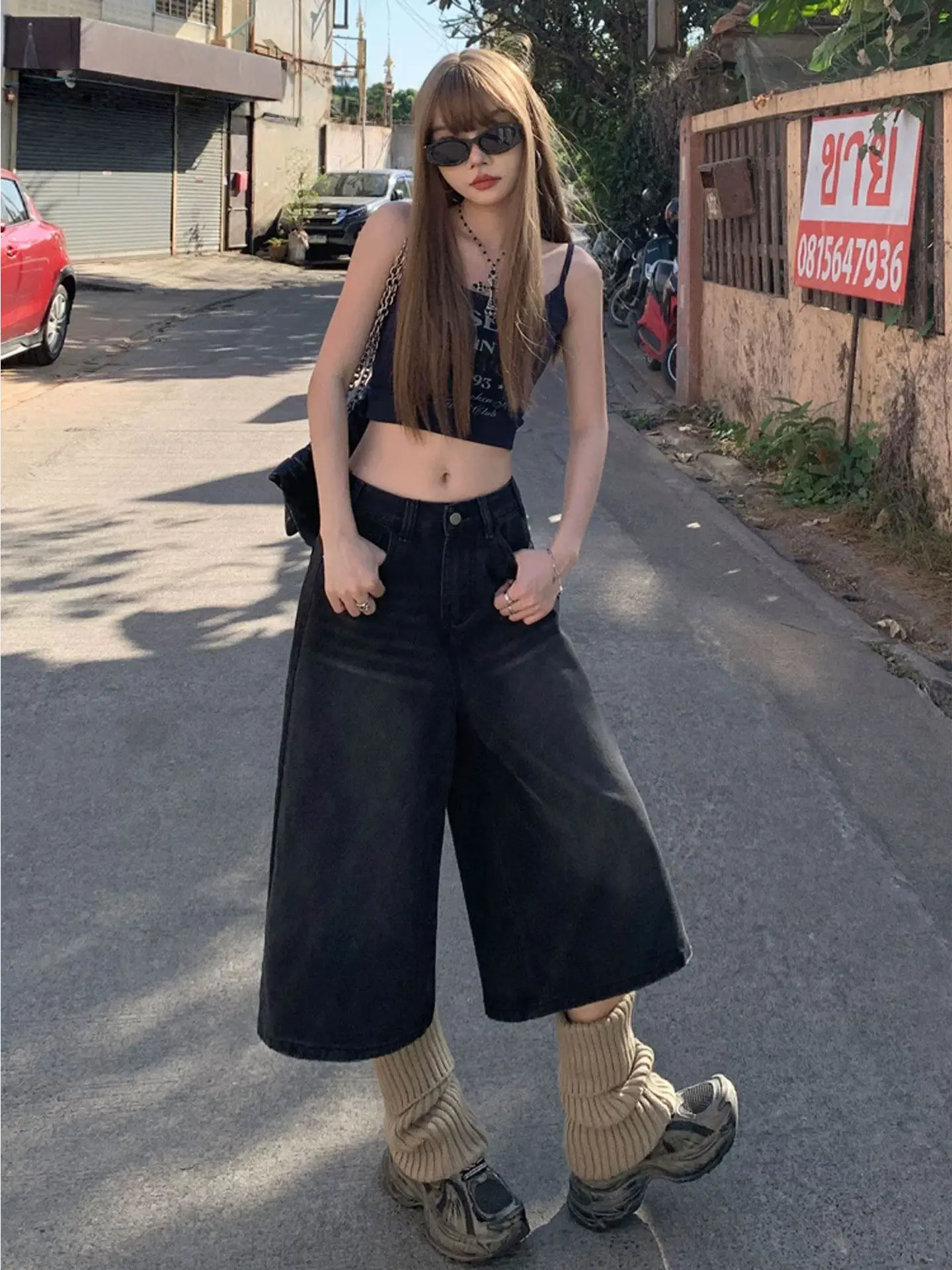 High Waist Wide Leg Seven-Foot Pants Women's Summer New Loose Meat-Licking Pear Body Straight Jeans Mid-Length Casual Jeans
High Waist Wide Leg Seven-Foot Pants Women's Summer New Loose Meat-Licking Pear Body Straight Jeans Mid-Length Casual Jeans