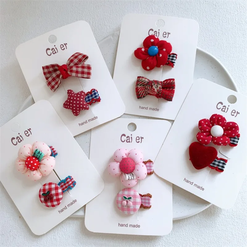 Sweet Red Plaid Bow Fabric Flower Hair Clips for Girls Side Bangs Clips Baby Barrettes Cute Non Slip No Damage Hair Accessories
Sweet Red Plaid Bow Fabric Flower Hair Clips for Girls Side Bangs Clips Baby Barrettes Cute Non Slip No Damage Hair Accessories