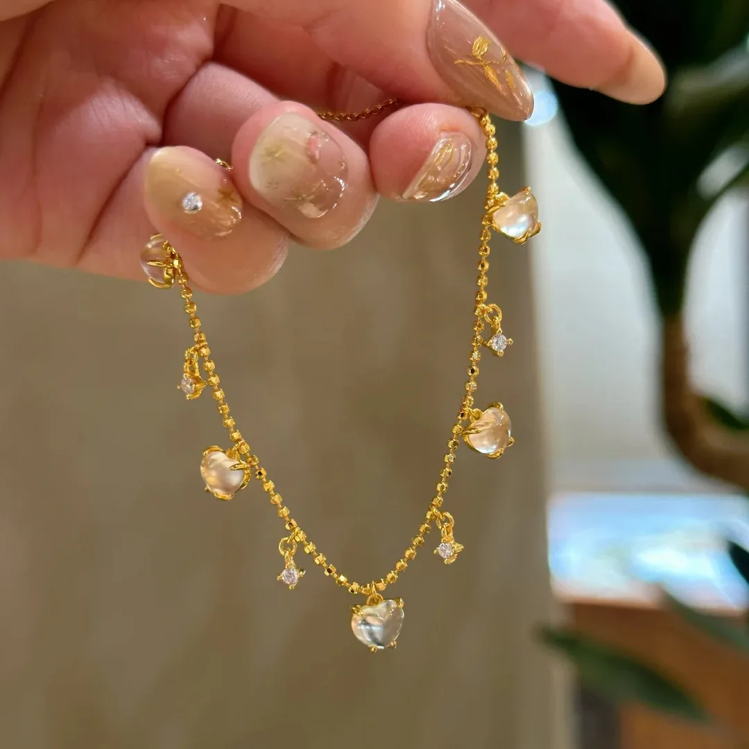 Dynamic Love Tassel Bracelet Light Luxury Premium Exquisite Sweet Temperament Ice Transparent Heart Shaped Necklace For Women
Dynamic Love Tassel Bracelet Light Luxury Premium Exquisite Sweet Temperament Ice Transparent Heart Shaped Necklace For Women