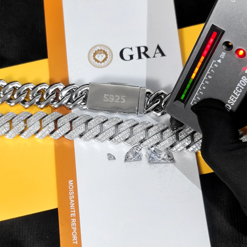 VVS Moissanite 20mm 2 Rows Cuban Chain Rectangle Diamonds 100% 925 Silver Cuban Necklace with GRA Certificate Jewelry
VVS Moissanite 20mm 2 Rows Cuban Chain Rectangle Diamonds 100% 925 Silver Cuban Necklace with GRA Certificate Jewelry