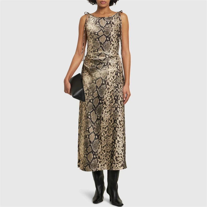 The 2025 summer new women's python pattern strappy dress y2k is a high-quality and fashionable high street stretch long dress
The 2025 summer new women's python pattern strappy dress y2k is a high-quality and fashionable high street stretch long dress