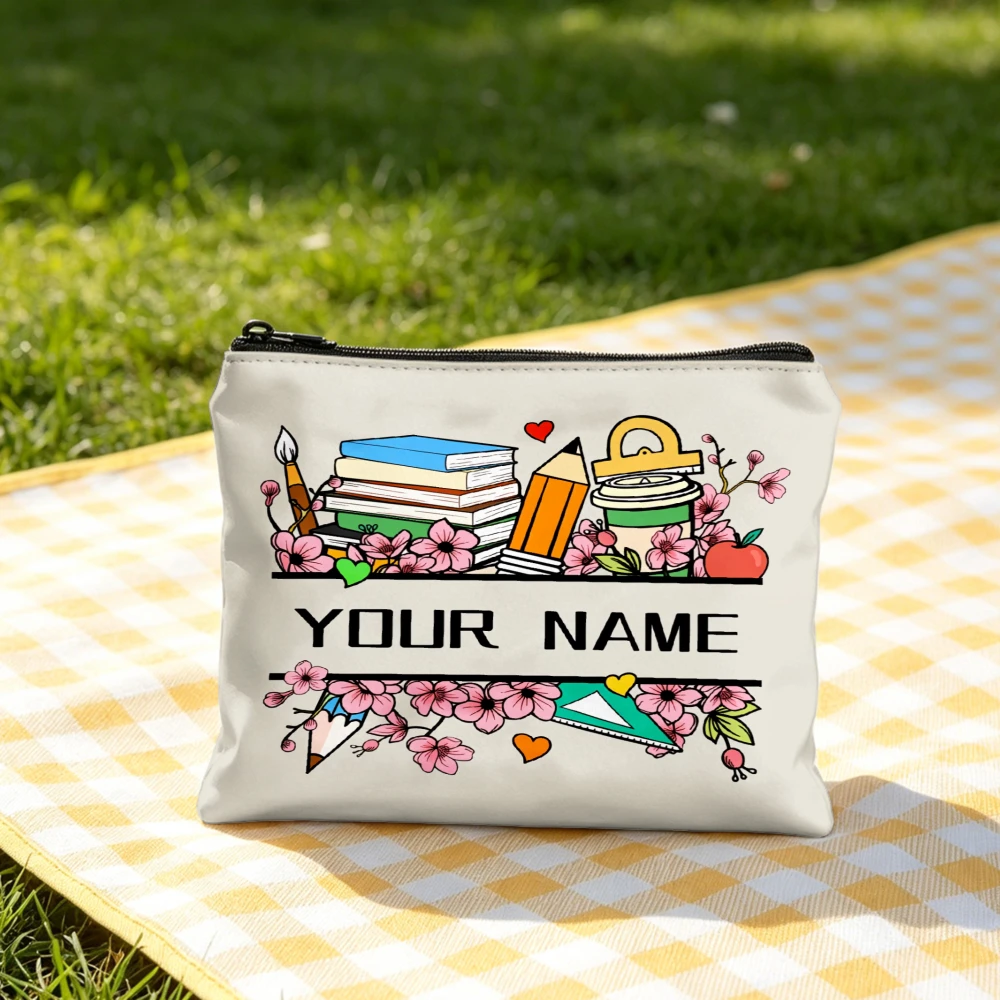 Customizable Mr/Ms Teacher makeup bag with Name/text Educational Bag Durable Polyester Gift Storage Bag Pencil Case
Customizable Mr/Ms Teacher makeup bag with Name/text Educational Bag Durable Polyester Gift Storage Bag Pencil Case