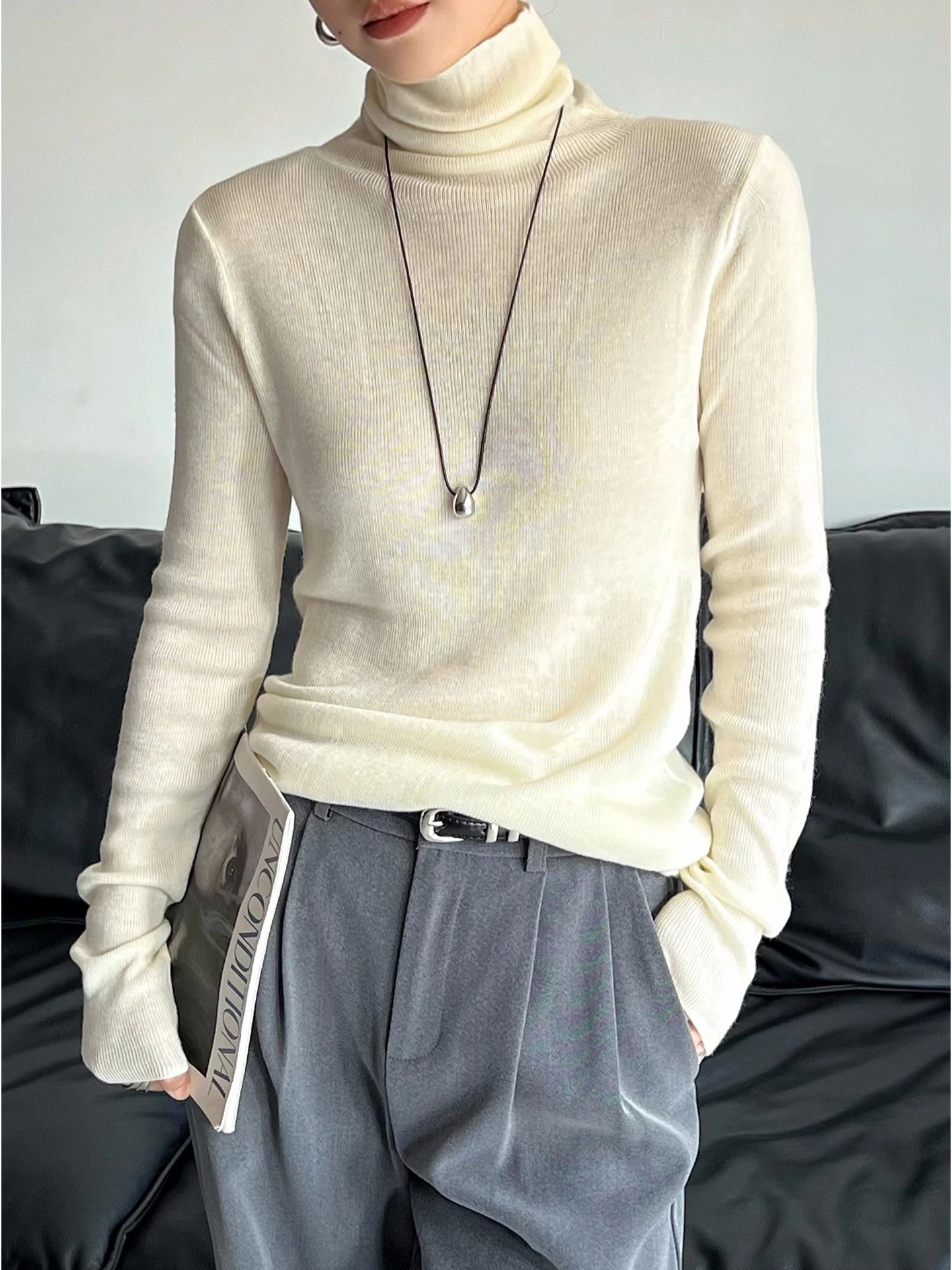 Korean Sle High Collar Knitted Sweater Women's Base Layer irt Slimming Long Sve Wool Blend Polyester Fiber Winter Top
Korean Sle High Collar Knitted Sweater Women's Base Layer irt Slimming Long Sve Wool Blend Polyester Fiber Winter Top