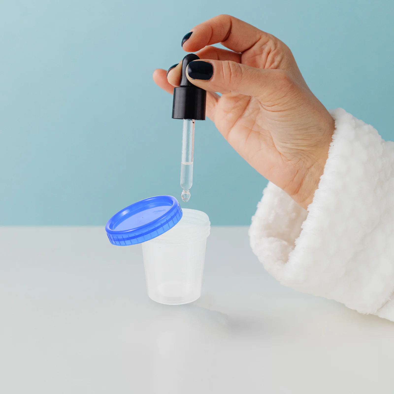 15Pcs Laboratory Specimen Cups Durable Plastic 120ml Sealed Sample Containers for Histology Liquid Testing Specimen Cup
15Pcs Laboratory Specimen Cups Durable Plastic 120ml Sealed Sample Containers for Histology Liquid Testing Specimen Cup